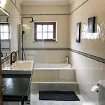 The Far End Surf House - Surf & Yoga Holidays B&B *