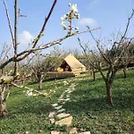 The Far End Surf House - Surf & Yoga Holidays B&B *