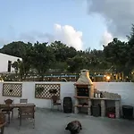 B&B The Far End Surf House - Surf & Yoga Holidays *