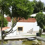 The Far End Surf House - Surf & Yoga Holidays * 로리냐