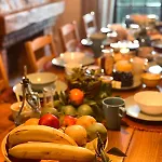 The Far End Surf House - Surf & Yoga Holidays B&B *