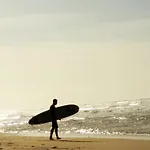 B&B The Far End Surf House - Surf & Yoga Holidays 로리냐