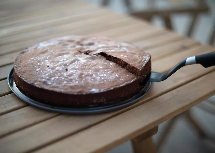 Frühstückspension The Far End Surf House - Surf & Yoga Holidays Lourinhã