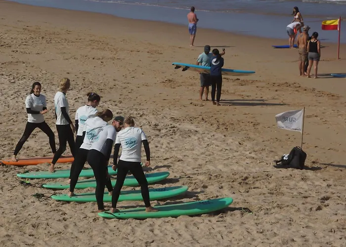 The Far End Surf House - Surf & Yoga Holidays * Lourinhã