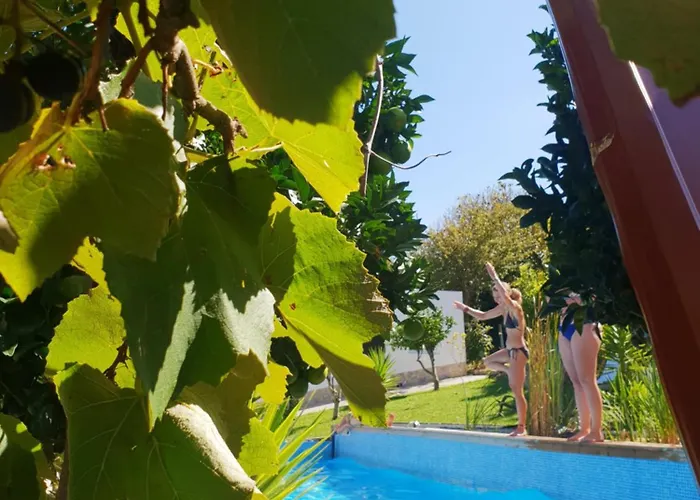 The Far End Surf House - Surf & Yoga Holidays *