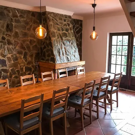 Couette-café The Far End Surf House - Surf & Yoga Holidays Lourinhã
