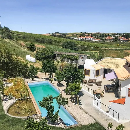 Bed and breakfast The Far End Surf House - Surf & Yoga Holidays