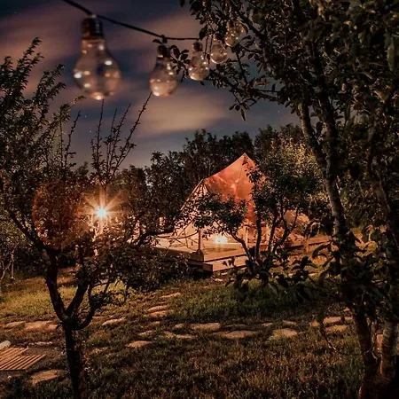 The Far End Surf House - Surf & Yoga Holidays Lourinha (Lisbon)