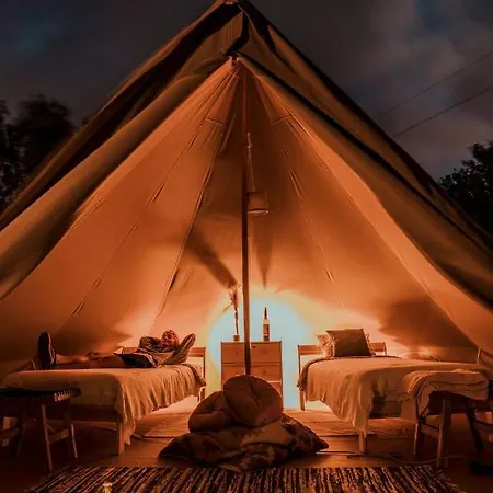 The Far End Surf House - Surf & Yoga Holidays