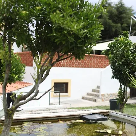 The Far End Surf House - Surf & Yoga Holidays * Lourinhã