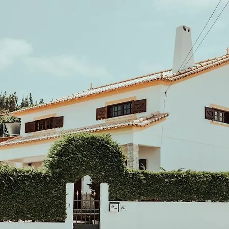 Bed and breakfast The Far End Surf House - Surf & Yoga Holidays *