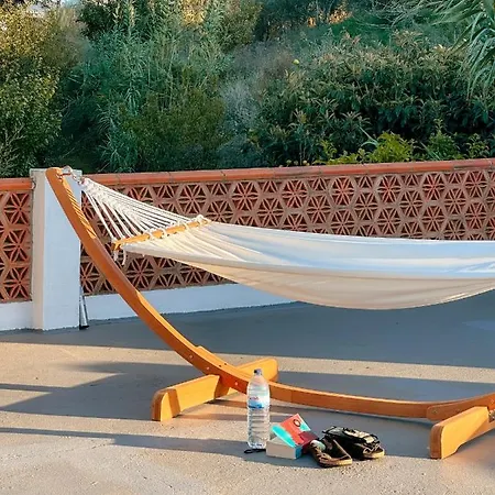 The Far End Surf House - Surf & Yoga Holidays * Lourinha (Lisbon)