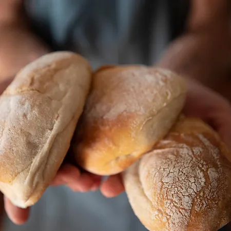 The Far End Surf House - Surf & Yoga Holidays *