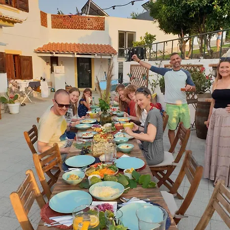 Bed and breakfast The Far End Surf House - Surf & Yoga Holidays *