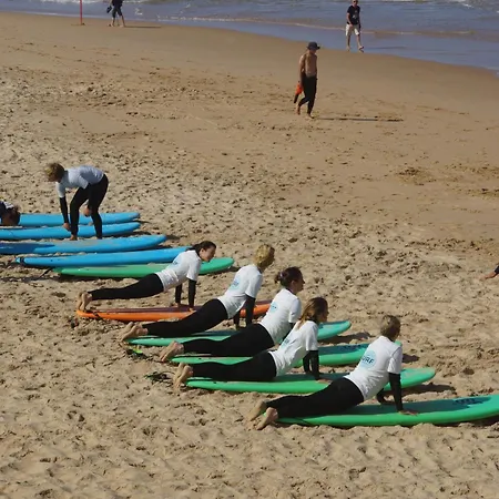 The Far End Surf House - Surf & Yoga Holidays * Lourinhã