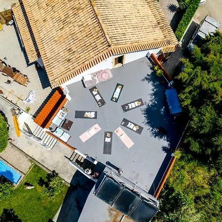 Bed and breakfast The Far End Surf House - Surf & Yoga Holidays *