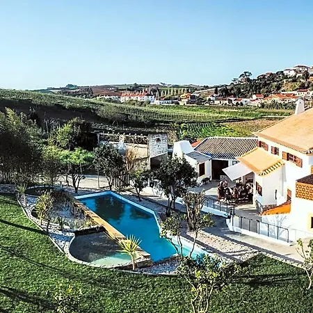 The Far End Surf House - Surf & Yoga Holidays فندق مبيت وإفطار لورينها