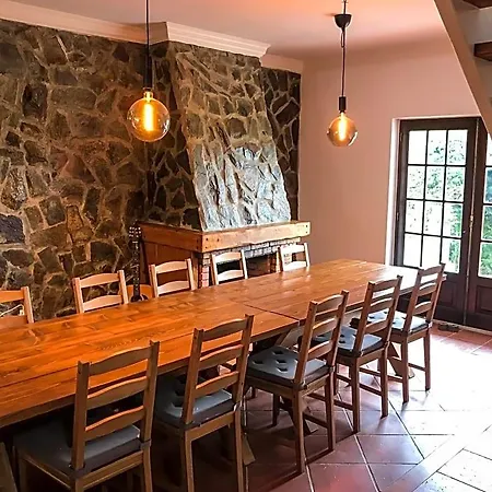 فندق مبيت وإفطار The Far End Surf House - Surf & Yoga Holidays *