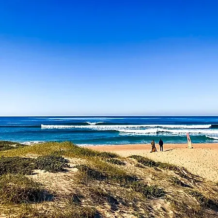 The Far End Surf House - Surf & Yoga Holidays فندق مبيت وإفطار