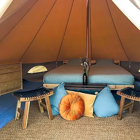 The Far End Surf House - Surf & Yoga Holidays Lourinhã