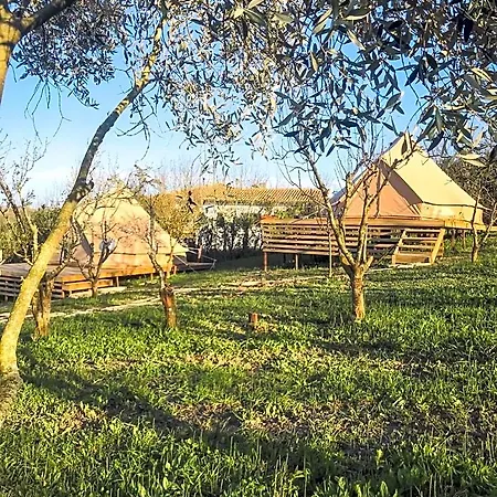 The Far End Surf House - Surf & Yoga Holidays Lourinhã
