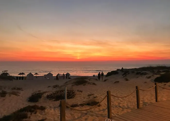 Bed & Breakfast The Far End Surf House - Surf & Yoga Holidays Lourinha (Lisbon)