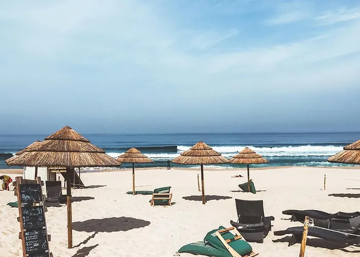 The Far End Surf House - Surf & Yoga Holidays Bed & Breakfast Lourinha (Lisbon)