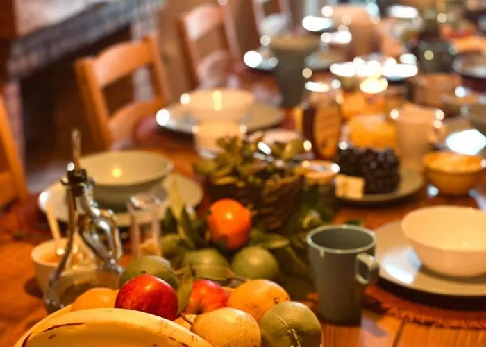 The Far End Surf House - Surf & Yoga Holidays Bed & Breakfast *