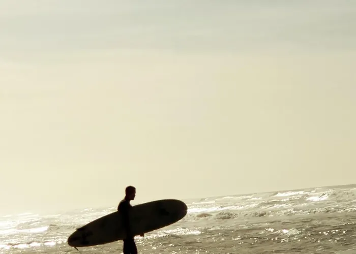 Bed & Breakfast The Far End Surf House - Surf & Yoga Holidays Lourinha (Lisbon)