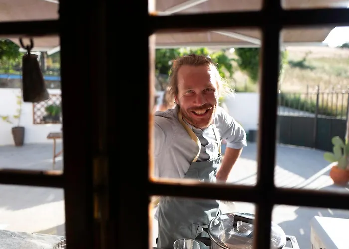 The Far End Surf House - Surf & Yoga Holidays Lourinha (Lisbon)